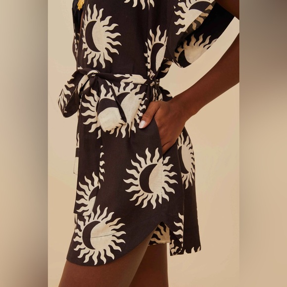 FARM RIO Black Sunny Moon Lenzing™ Ecovero™ Euroflax™ Romper - Picture 3 of 4